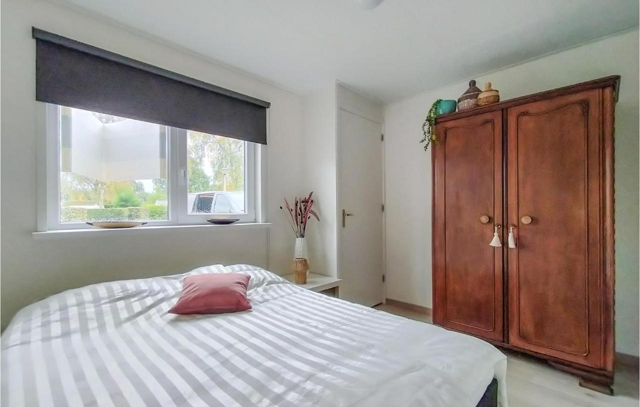 2 Bedroom Awesome Home In Heinkenszand المظهر الخارجي الصورة